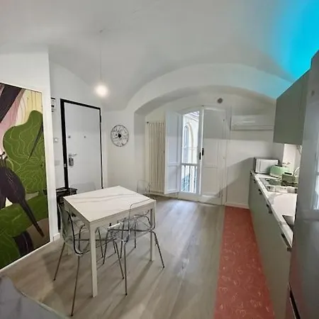 Vanchiglia Design Hideaway. Un'oasi Di Tranquillita E Stile Nel Cuore Di טורינו