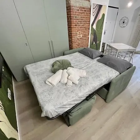 Vanchiglia Design Hideaway. Un'oasi Di Tranquillita E Stile Nel Cuore Di